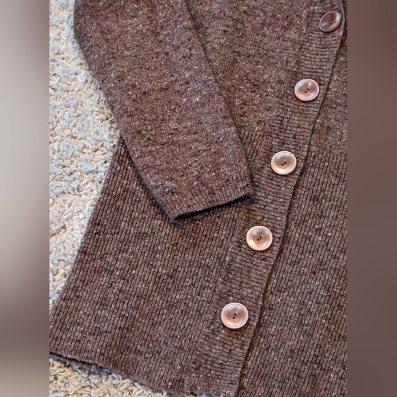 Talbots Merino Wool Blend V-Neck Cardigan Sweater X-Large Brown Tan Neutral - Picture 3 of 7